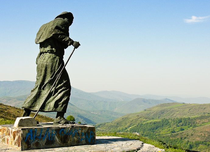 The pilgrim, Alto de San Roque